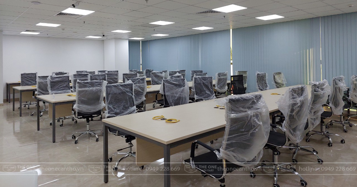 Văn phòng sử dụng cụm Module bàn làm việc.